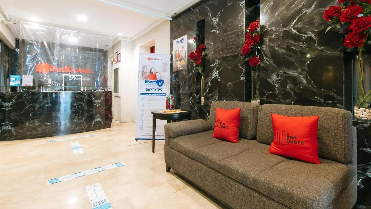 Reddoorz Premium Near Greenbelt Makati - Vaccinated Staff Makati City Hotel