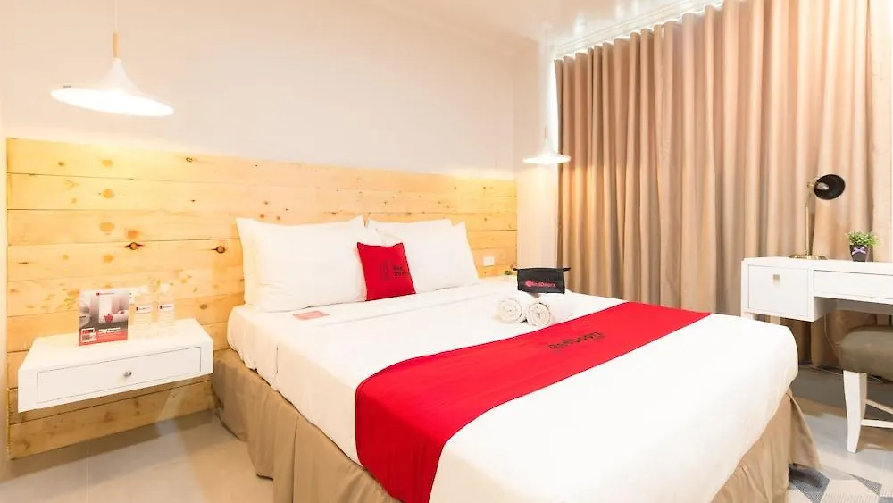 Reddoorz Premium Near Greenbelt Makati - Vaccinated Staff Makati City