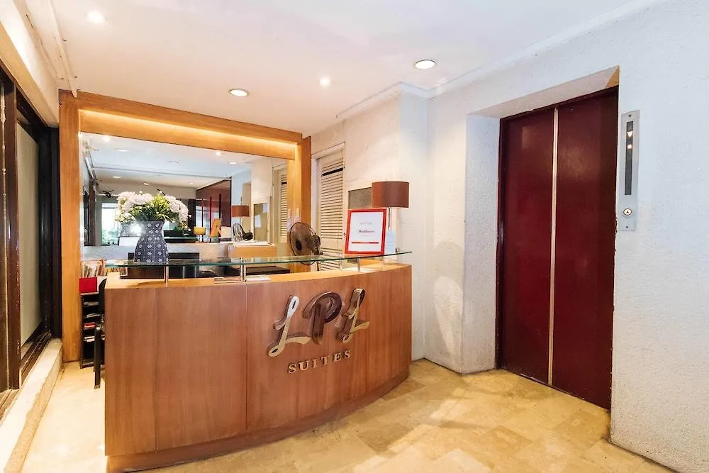 Reddoorz Premium Near Greenbelt Makati - Vaccinated Staff Makati City 4*,  Philippines
