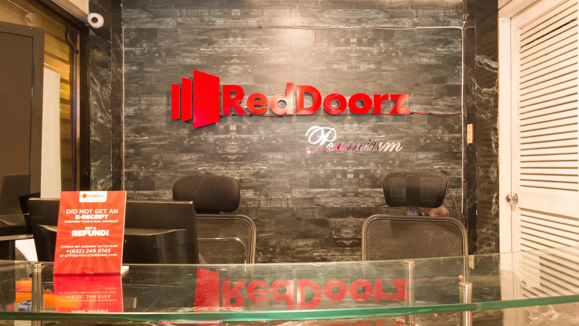 Reddoorz Premium Near Greenbelt Makati - Vaccinated Staff Makati City Hotel