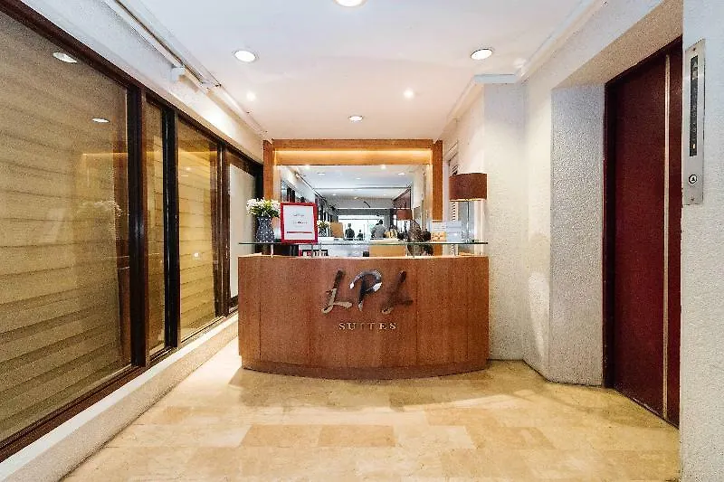 Reddoorz Premium Near Greenbelt Makati - Vaccinated Staff Makati City 4*,